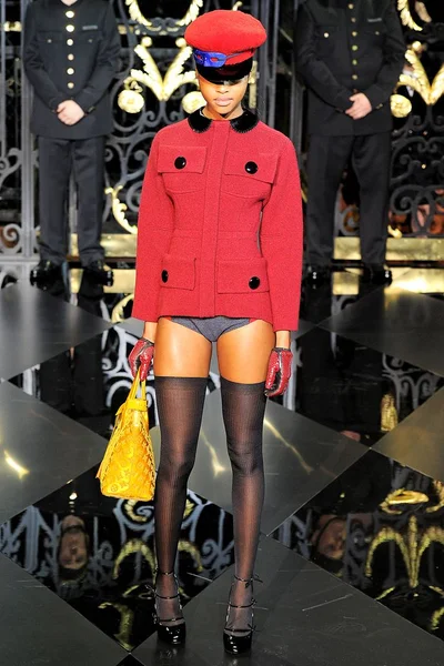 Look 8